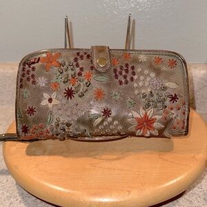 Art N Vintage Leatherr Embroidered Wallet